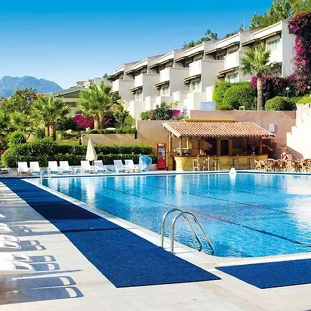 Hotel Labranda Mares *